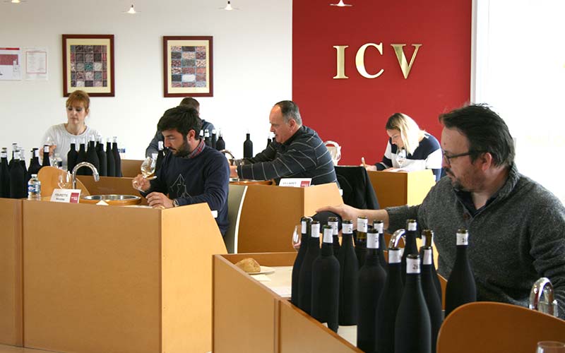 Les sélections du Guide Hachette des vins 2022 dans le Gard