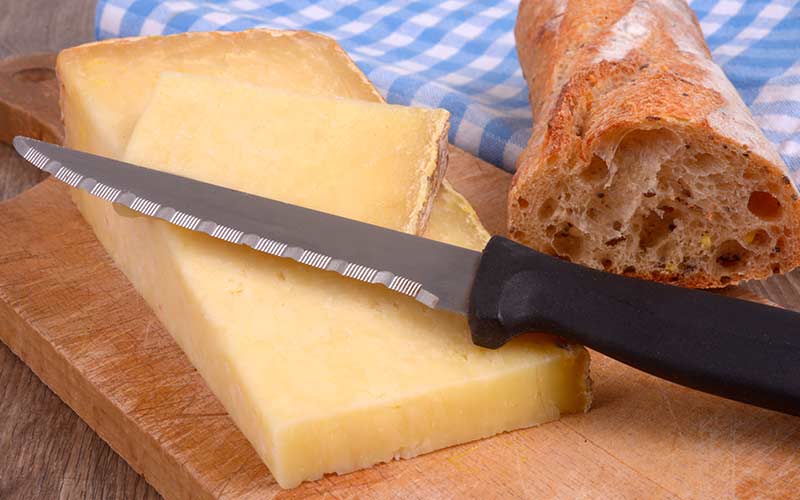 Le fromage de Laguiole fait partie du patrimoine culinaire de l'Aubrac