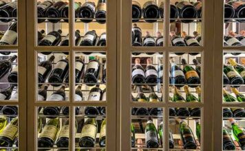 VIE D’OC® lance le premier site internet de vente de vins qui fait déguster Vie d'Oc lance le premier site internet de vente de vin qui permet la dégustation