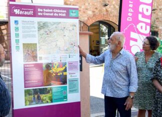 Lancement de la 1ère boucle “œnovélo” héraultaise : de Saint-Chinian au Canal du Midi Cérémonie de lancement de la première boucle “œnovélo” héraultaise